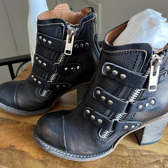 Freebird By Steven Beckett Size 6 Black BNIB